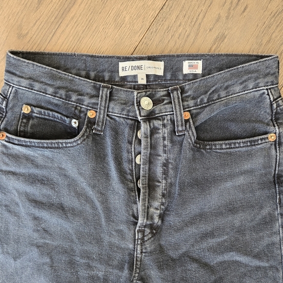 RE/DONE The 70s Comfort Stretch High Rise Stove Pipe in Washed Noir Size 26 - Picture 3 of 5